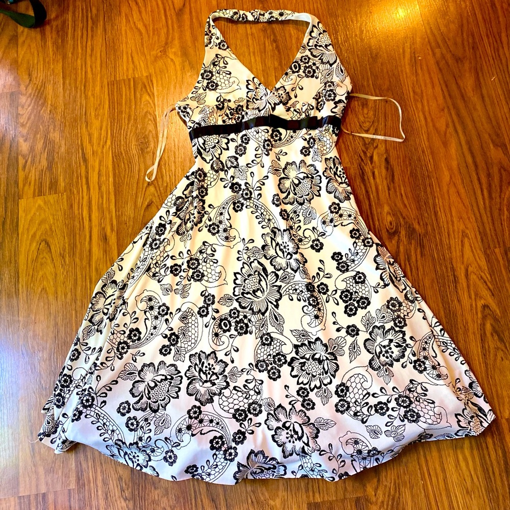 B. Darlin Womens/Juniors Halter Dress | 9/10 size